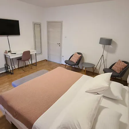 & Tom Appartement Medulin