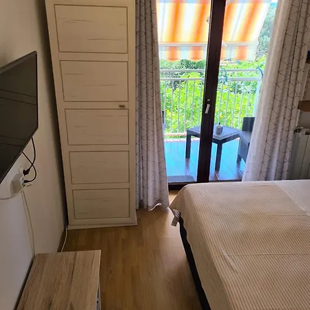 Apartment & Tom Medulin