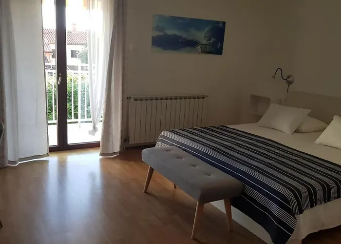 & Tom Apartman Medulin